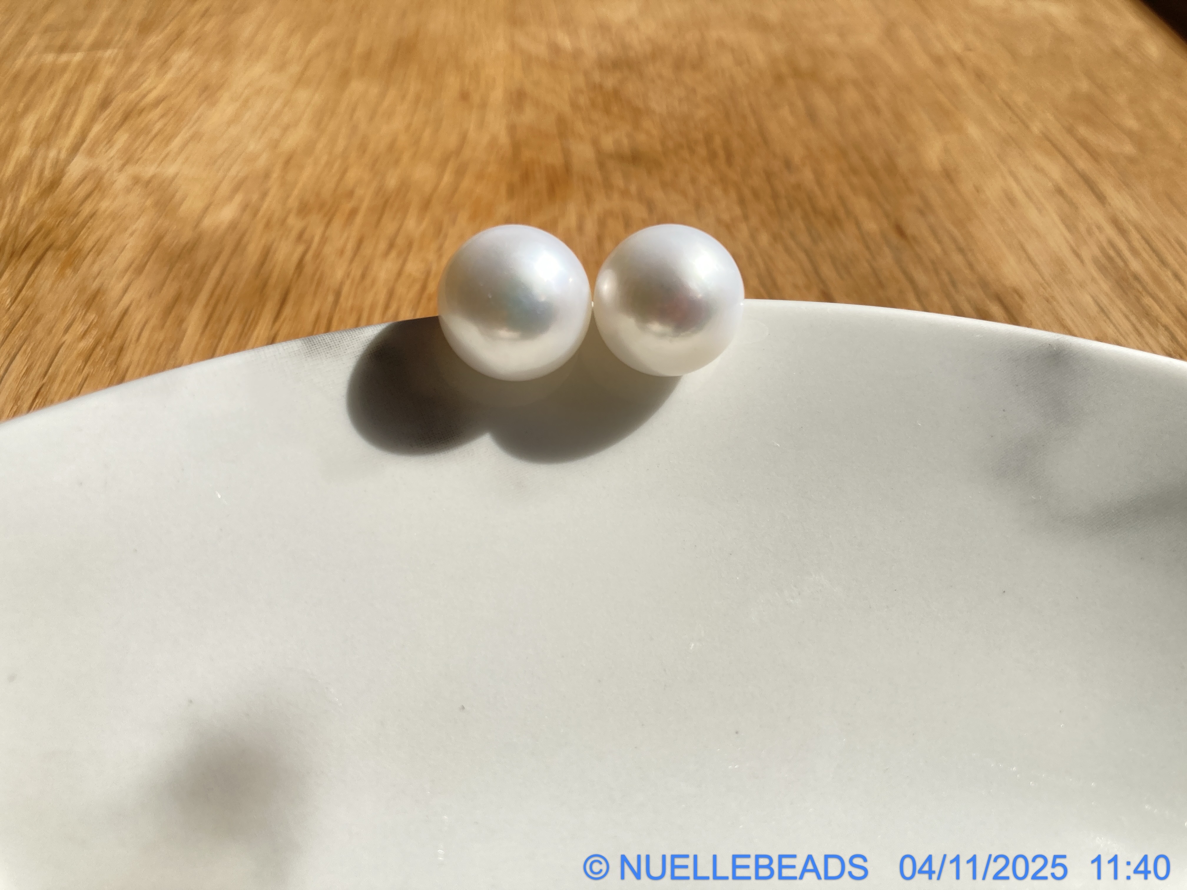 10-11mm button shaped pearl studs