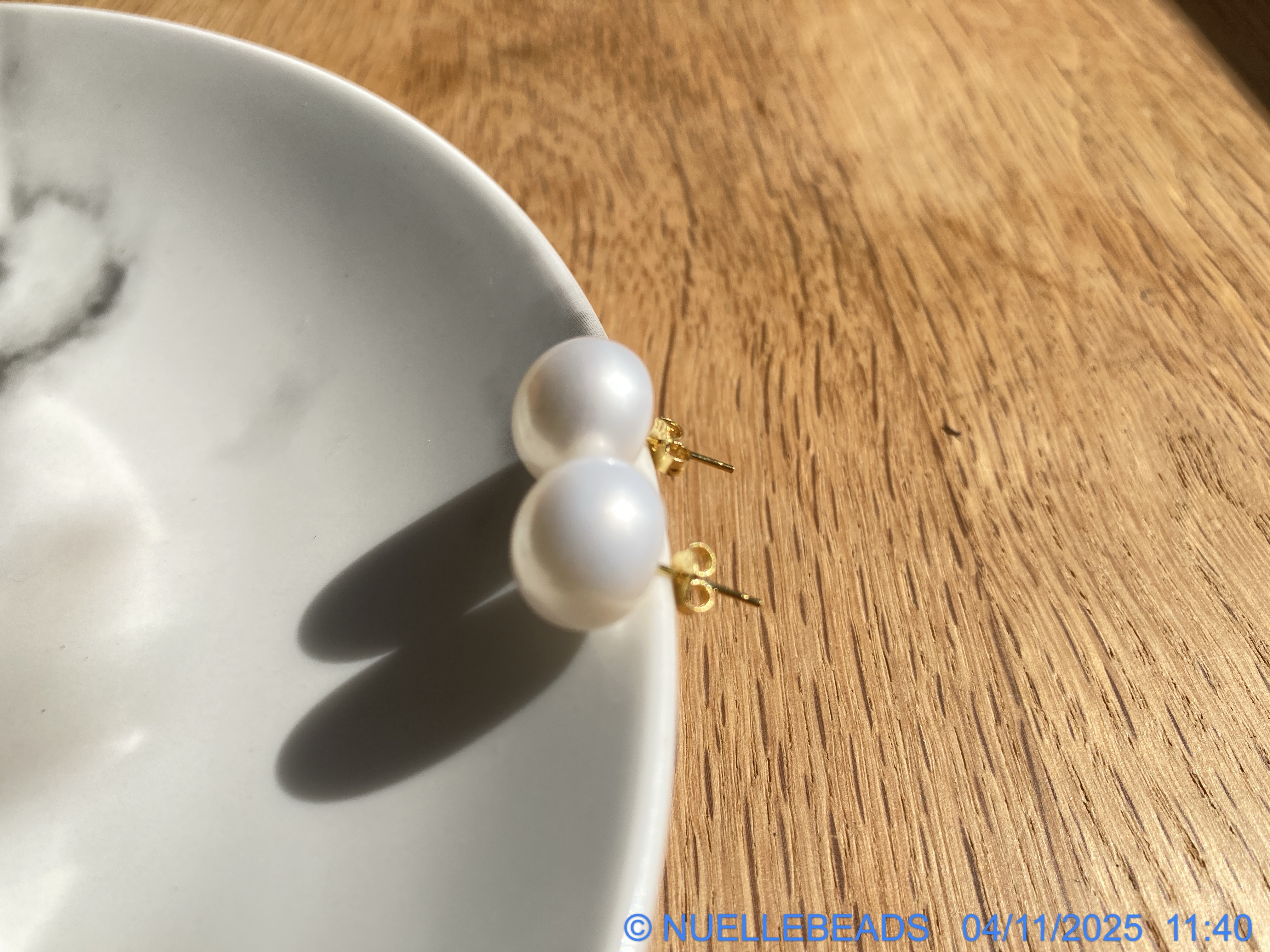 10-11mm button shaped pearl studs