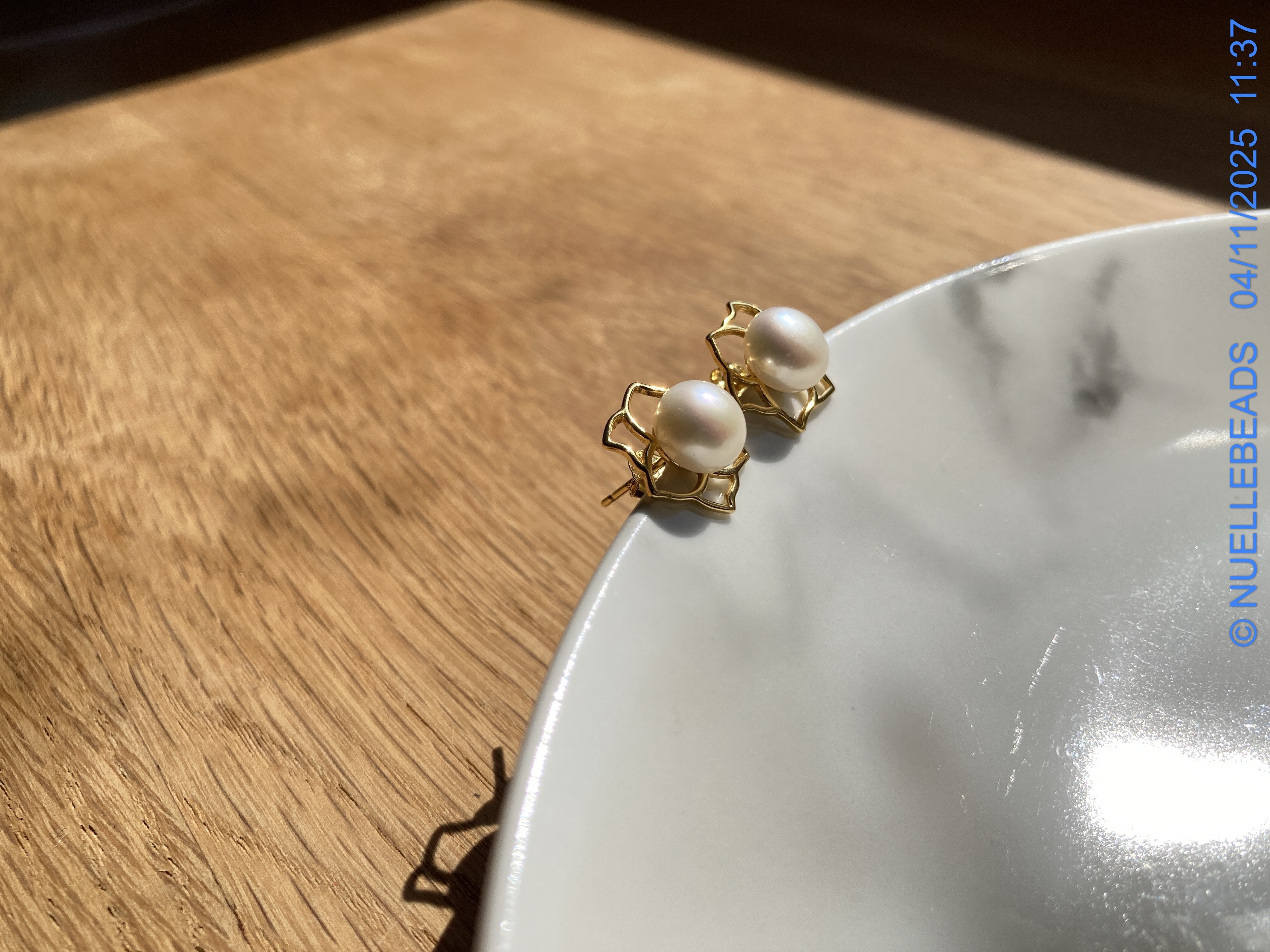 Flora pearl earrings