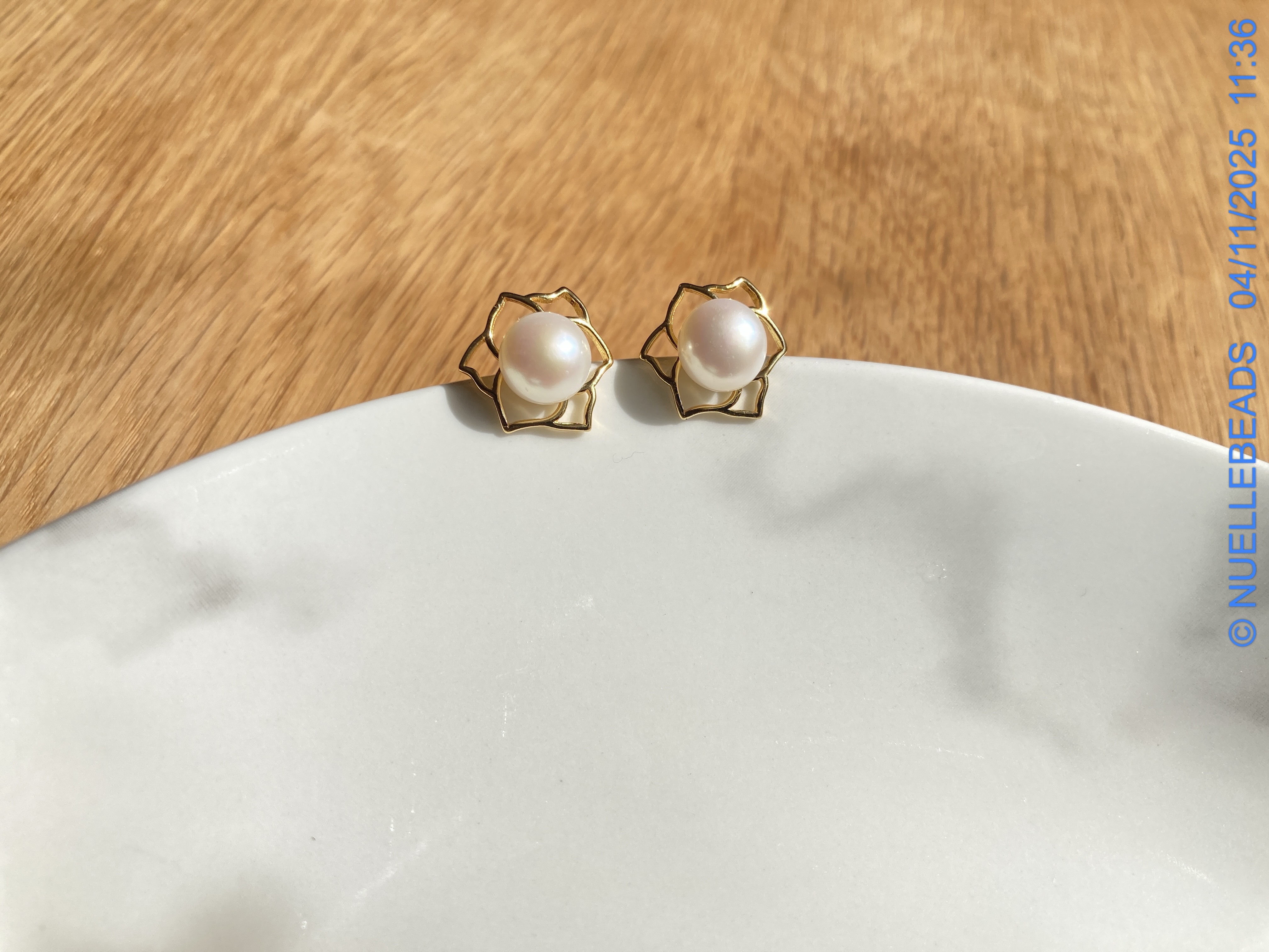 Flora pearl earrings